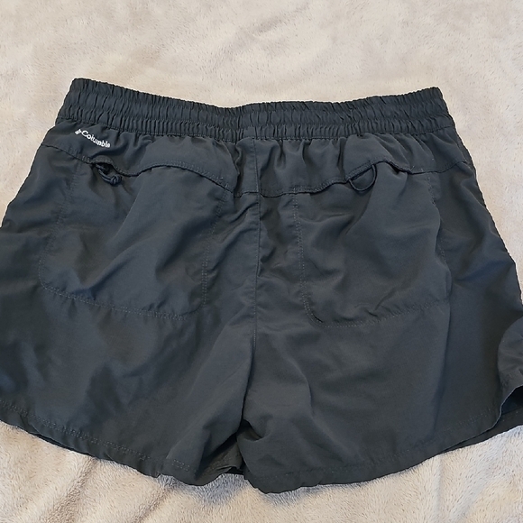 Columbia Black Shorts Size L - Picture 4 of 7
